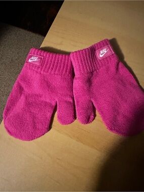 Nike Bright Pink Kids Mittens - Soft Knit Pair